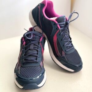 EUC Rykä Dash 3 Walking Shoes in‎ Size 10.5M